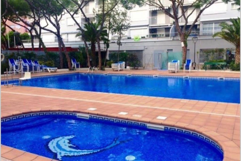 Apartamento Primera Linea De Mar Enjoy The View Бланес Екстериор снимка
