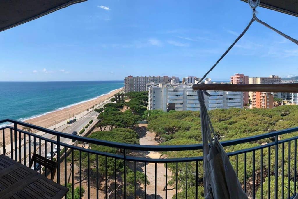 Apartamento Primera Linea De Mar Enjoy The View Бланес Екстериор снимка