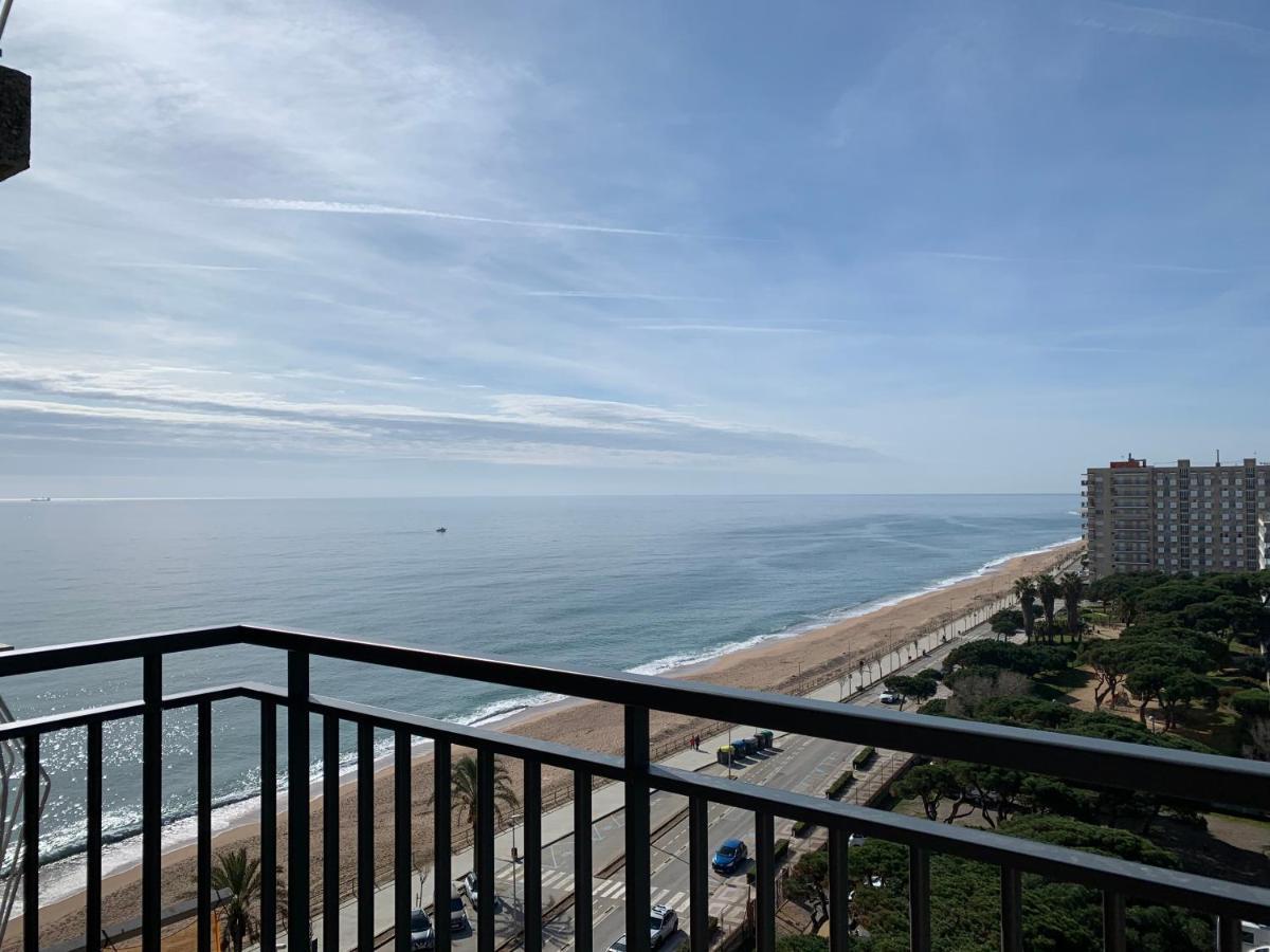 Apartamento Primera Linea De Mar Enjoy The View Бланес Екстериор снимка