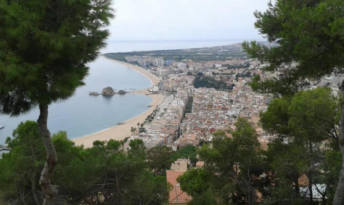 Apartamento Primera Linea De Mar Enjoy The View Бланес Екстериор снимка